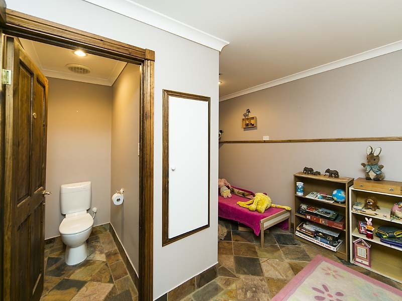 1 Hebb Court, Parkerville WA 6081