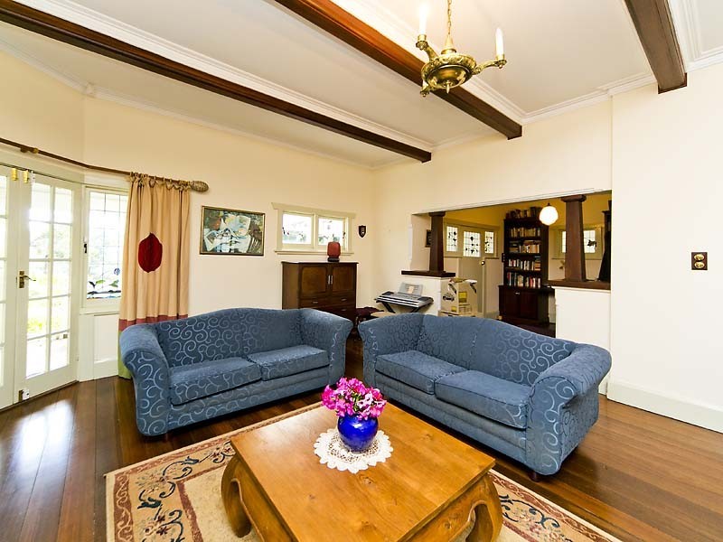 39 Darlington Road, Darlington WA 6070