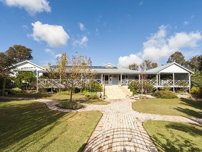 89 Burgess Rd, Gidgegannup WA 6083