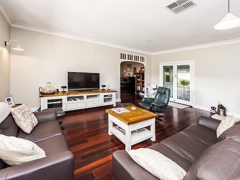 89 Burgess Rd, Gidgegannup WA 6083