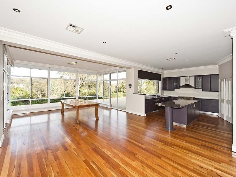 1940 Clayton Rd, Helena Valley WA 6056