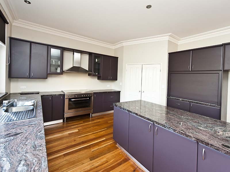 1940 Clayton Rd, Helena Valley WA 6056