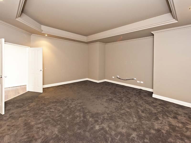 1940 Clayton Rd, Helena Valley WA 6056