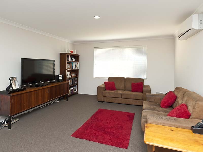 64b Addingham Drive, Ellenbrook WA 6069