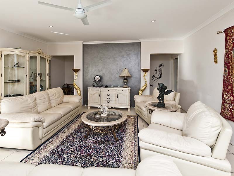 2 Kemp Court, Helena Valley WA 6056