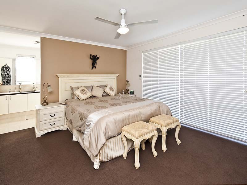 2 Kemp Court, Helena Valley WA 6056