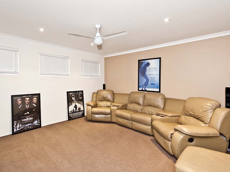 2 Kemp Court, Helena Valley WA 6056