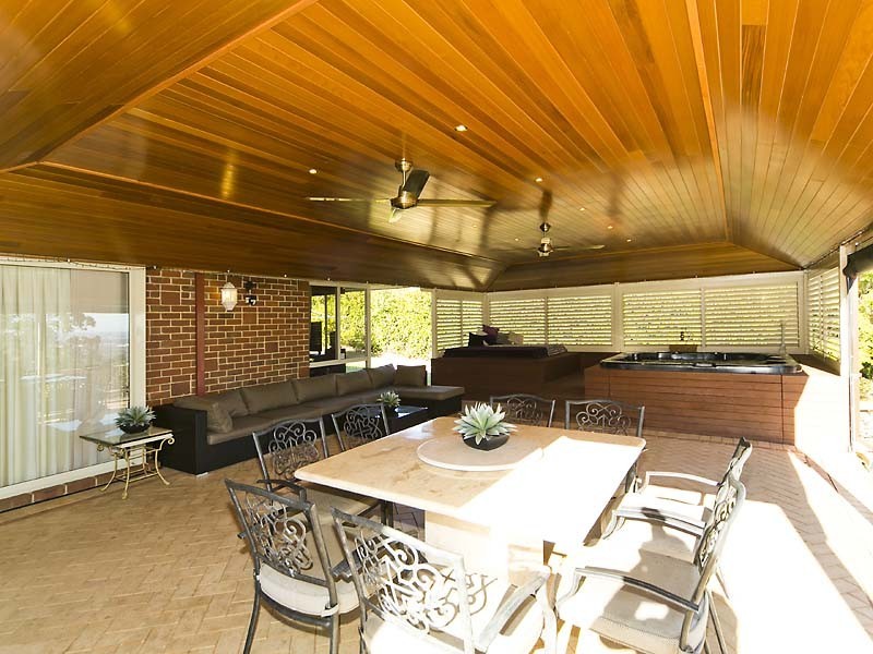 15 Mardolf Street, Lesmurdie WA 6076