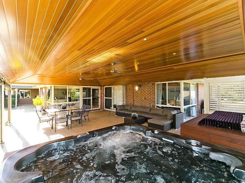 15 Mardolf Street, Lesmurdie WA 6076