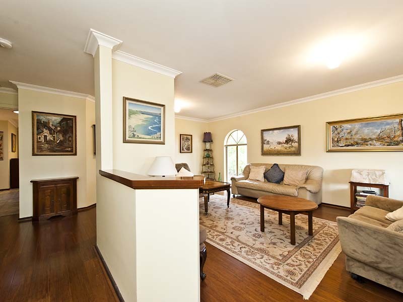 28 Ward Avenue, Greenmount WA 6056