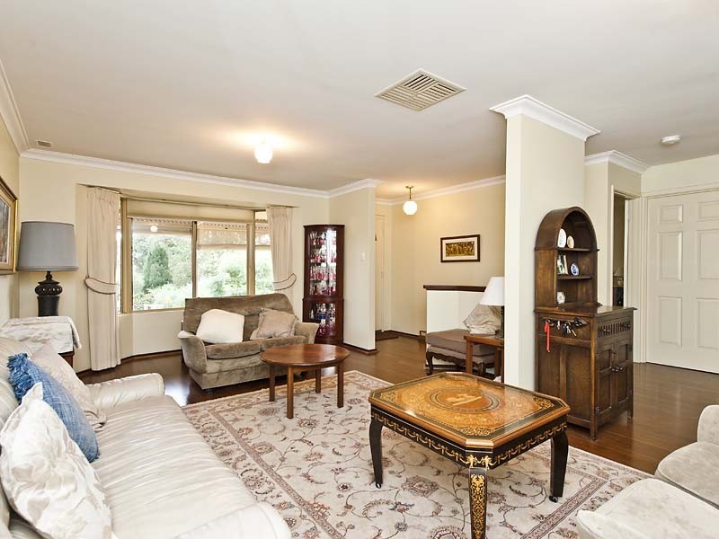 28 Ward Avenue, Greenmount WA 6056