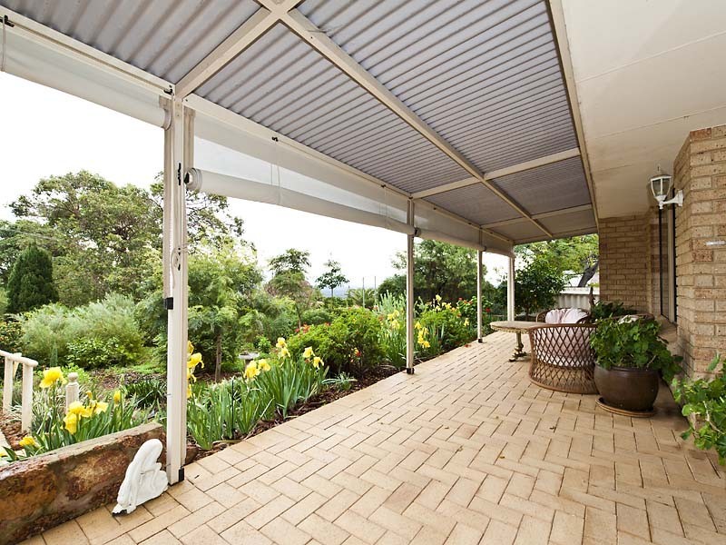 28 Ward Avenue, Greenmount WA 6056