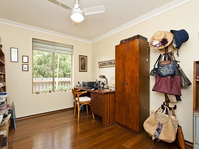 28 Ward Avenue, Greenmount WA 6056