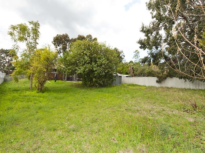 211A KALAMUNDA ROAD, Maida Vale WA 6057