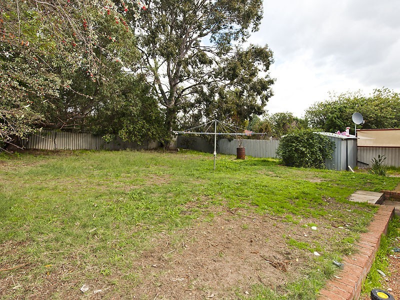 211B KALAMUNDA ROAD, Maida Vale WA 6057