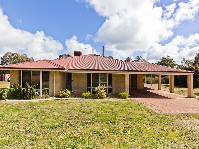18 Charcoal Lane, Gidgegannup WA 6083