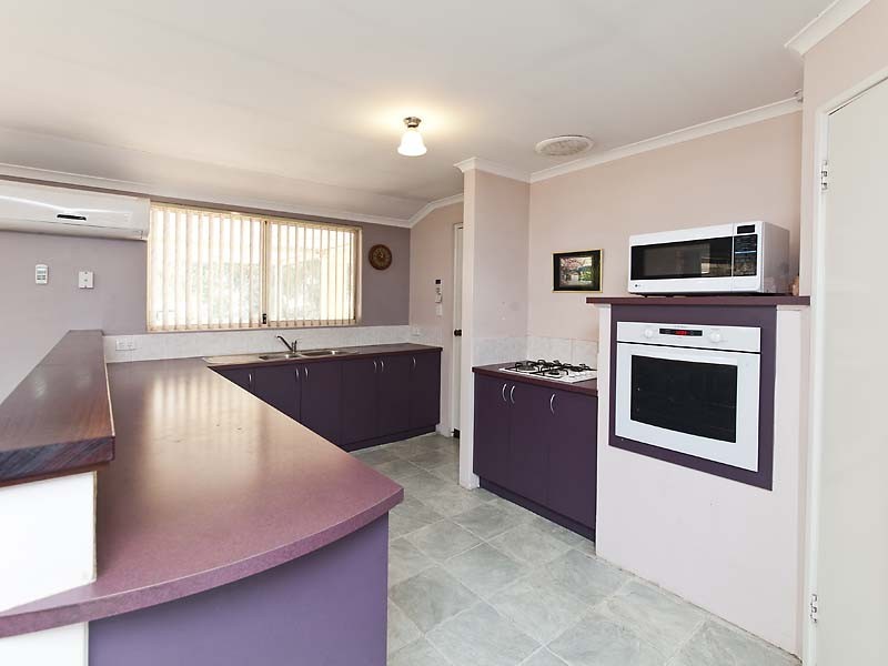 18 Charcoal Lane, Gidgegannup WA 6083