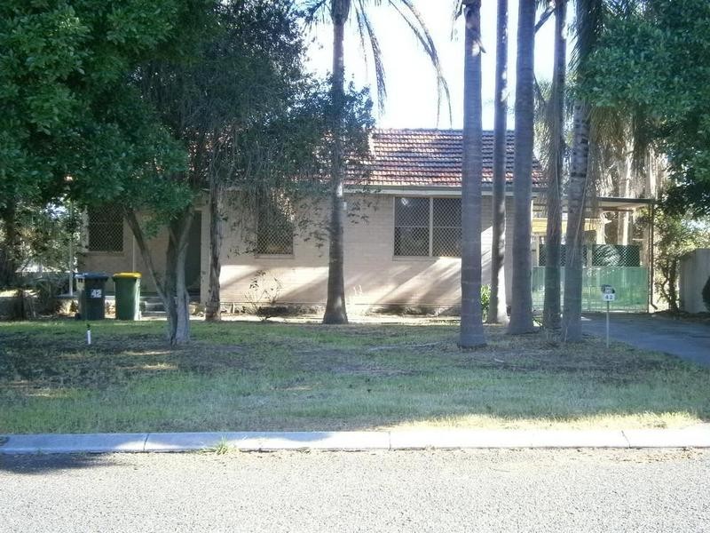 42 Harewood Street, Forrestfield WA 6058
