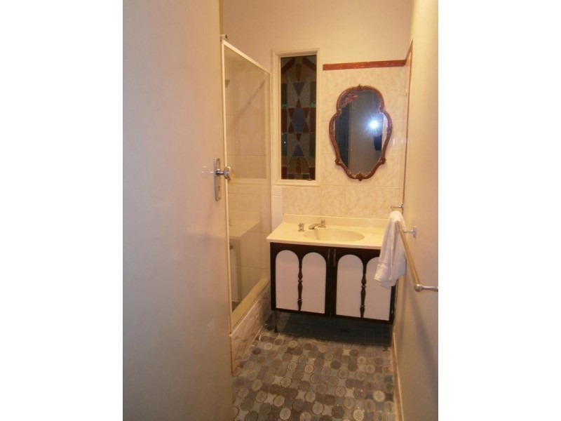 42 Harewood Street, Forrestfield WA 6058