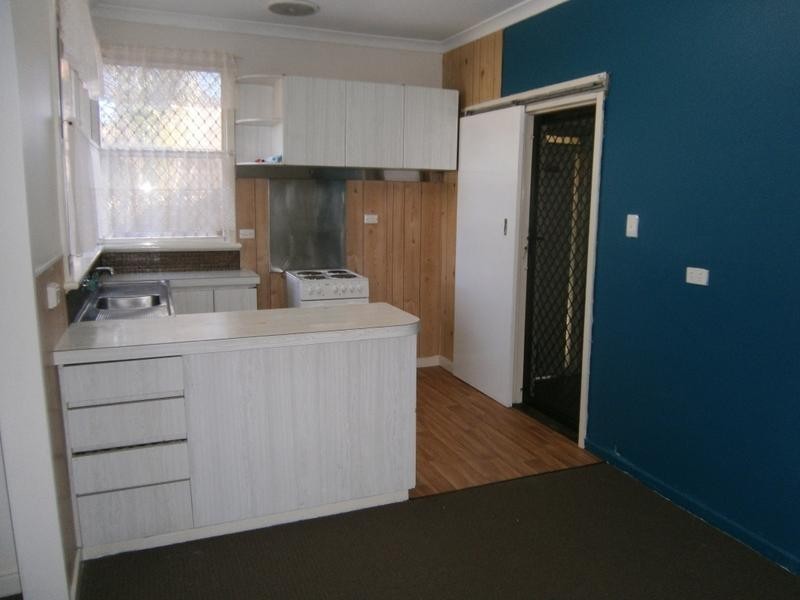 42 Harewood Street, Forrestfield WA 6058