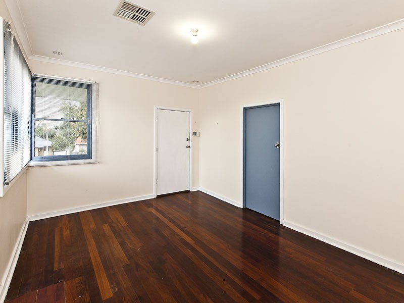 30 Coolga Road, Koongamia WA 6056