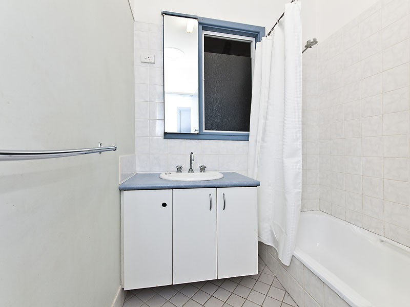 30 Coolga Road, Koongamia WA 6056