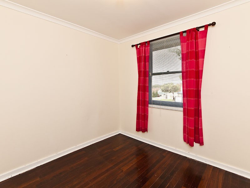 30 Coolga Road, Koongamia WA 6056