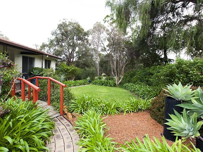 1380 Bailey Road, Glen Forrest WA 6071