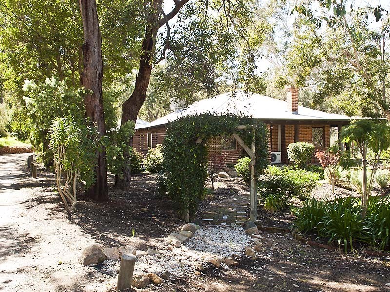 2 Mandoon Close, Darlington WA 6070