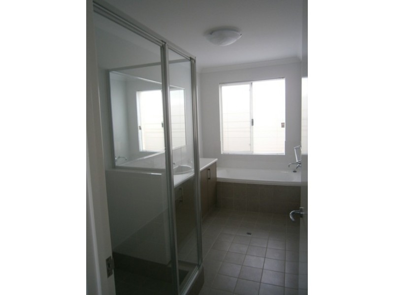 7 Allamanda Gate, Helena Valley WA 6056