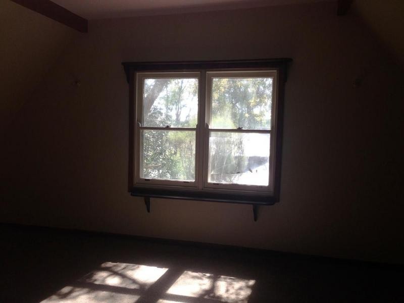 Room 2/5 Reddy Avenue, Mundaring WA 6073