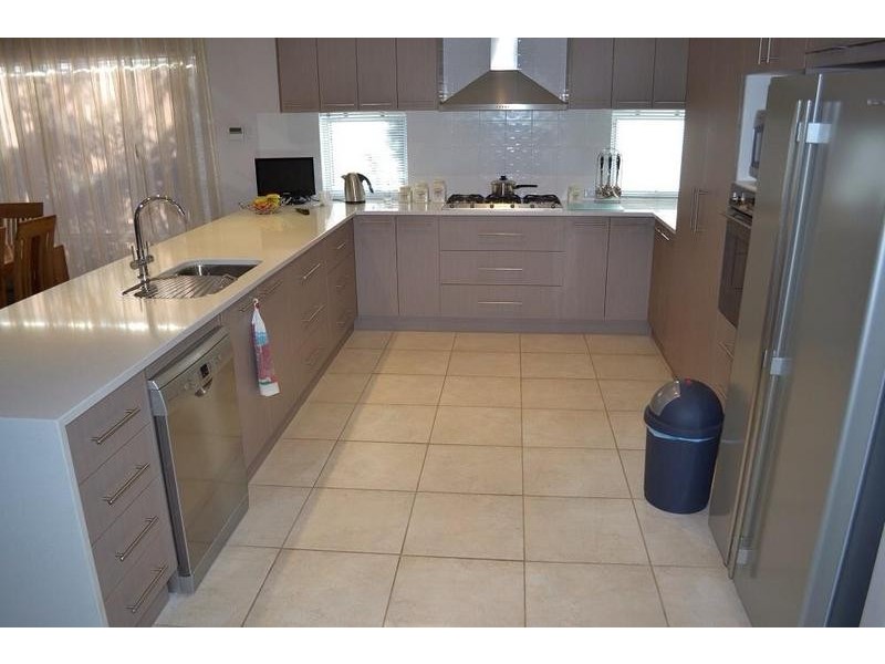 12 Kemp Court, Helena Valley WA 6056