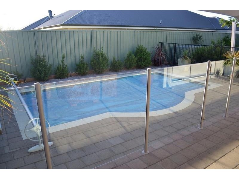 12 Kemp Court, Helena Valley WA 6056