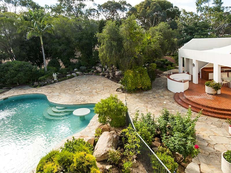 19 Tames Road, Bakers Hill WA 6562