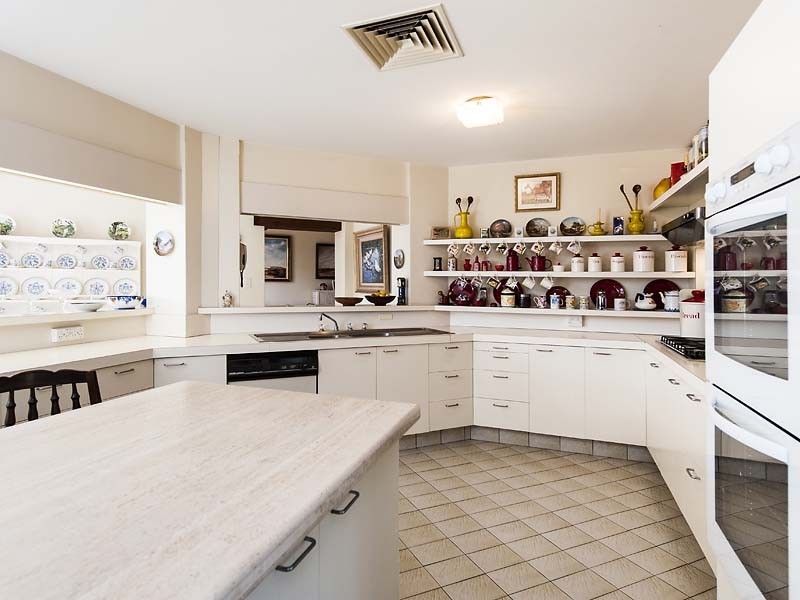 19 Tames Road, Bakers Hill WA 6562