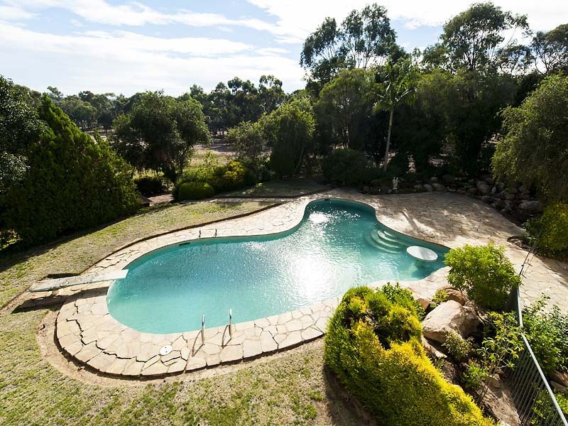 19 Tames Road, Bakers Hill WA 6562