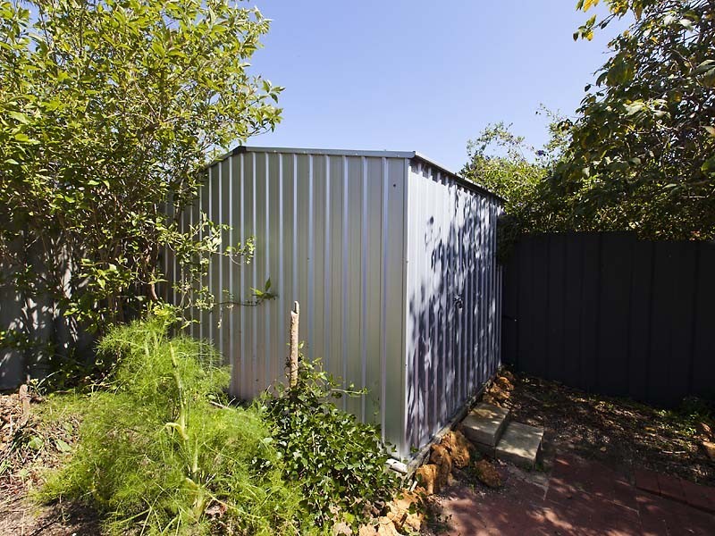 63 Waterloo Crescent, Lesmurdie WA 6076