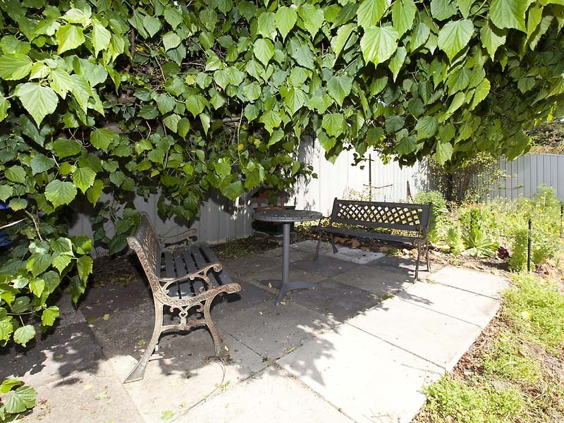 63 Waterloo Crescent, Lesmurdie WA 6076