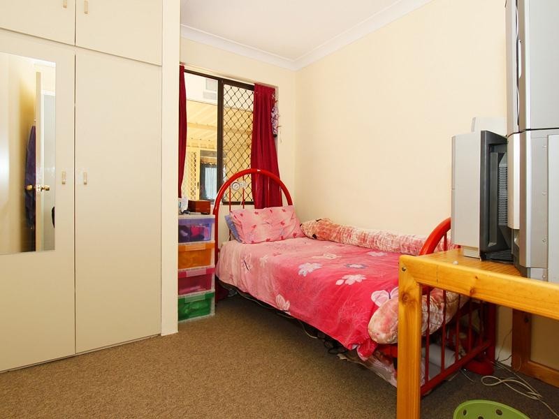 15 Kingston Place, Midland WA 6056