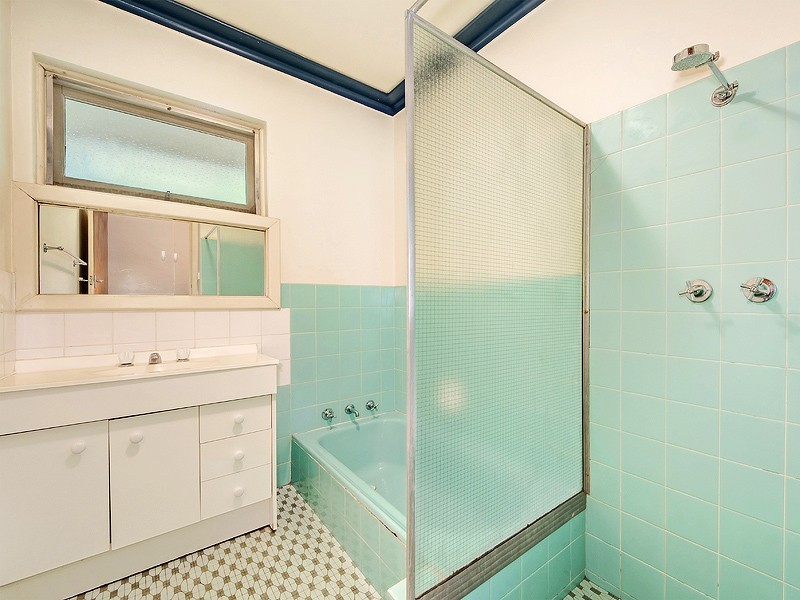 5 Hamilton Terrace, Greenmount WA 6056