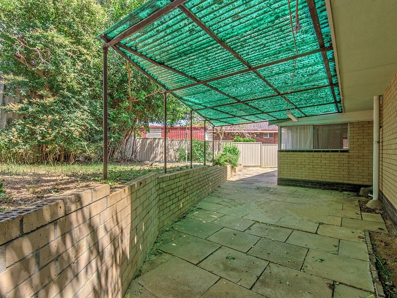 5 Hamilton Terrace, Greenmount WA 6056