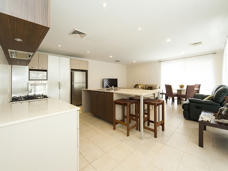 3 Tylney Loop, Meadow Springs WA 6210