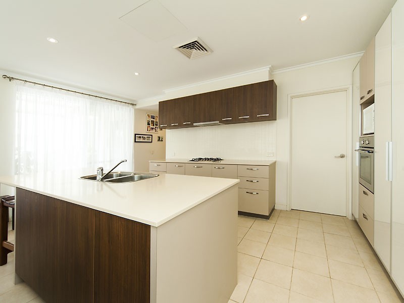 3 Tylney Loop, Meadow Springs WA 6210