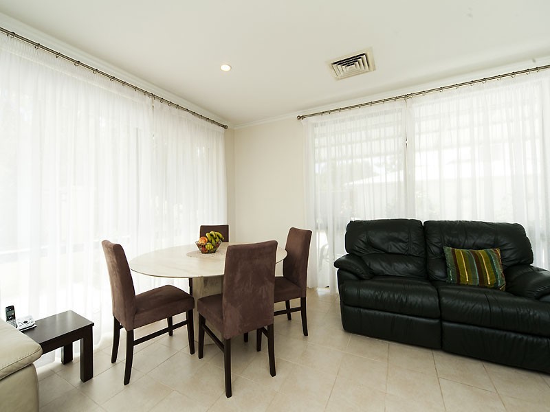 3 Tylney Loop, Meadow Springs WA 6210