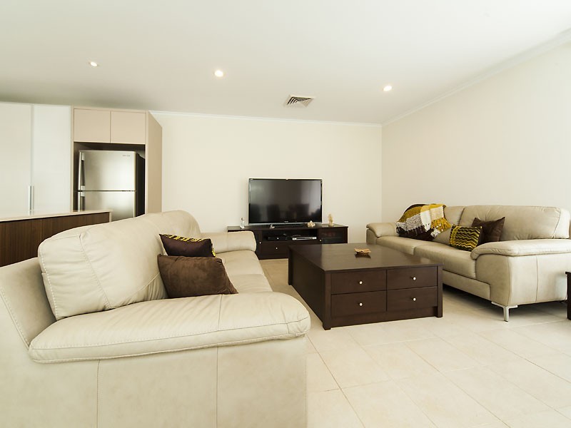 3 Tylney Loop, Meadow Springs WA 6210