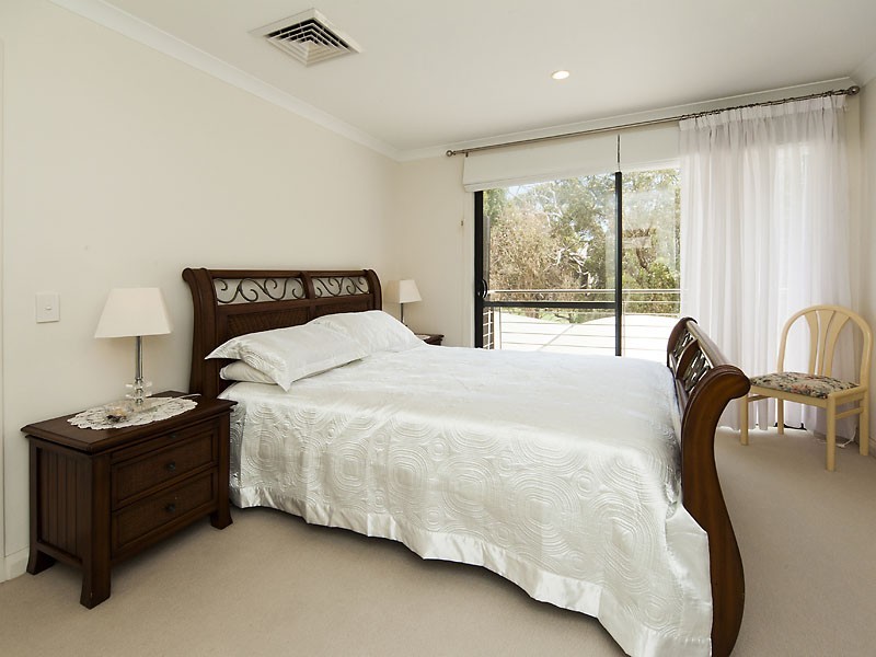 3 Tylney Loop, Meadow Springs WA 6210