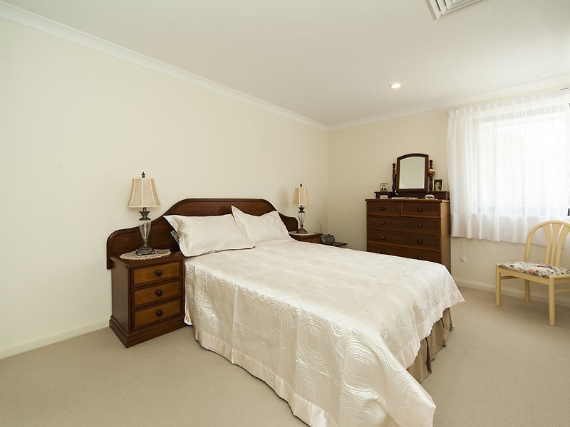 3 Tylney Loop, Meadow Springs WA 6210