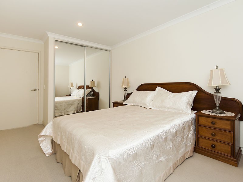 3 Tylney Loop, Meadow Springs WA 6210