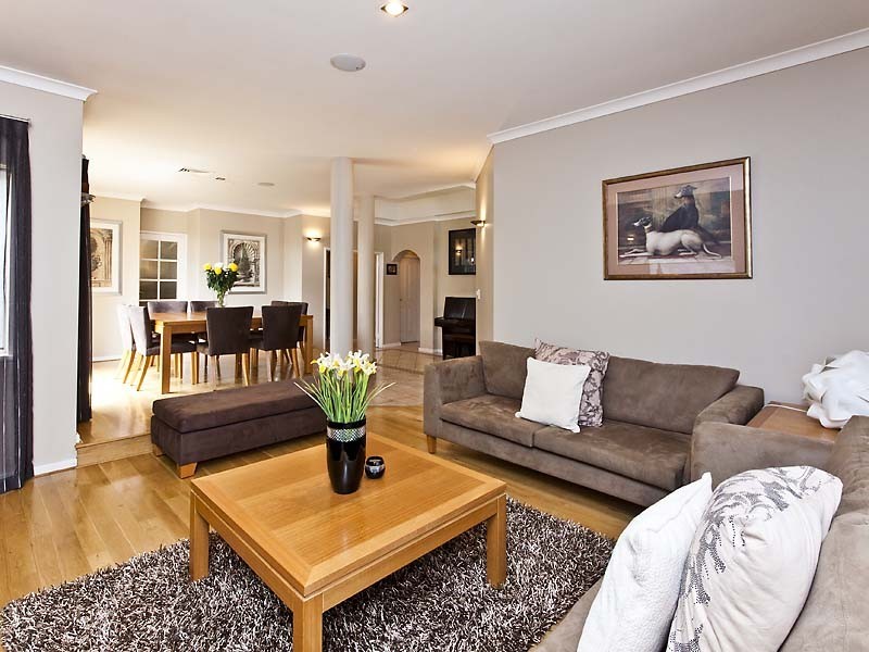 37 Avon Crescent, Viveash WA 6056