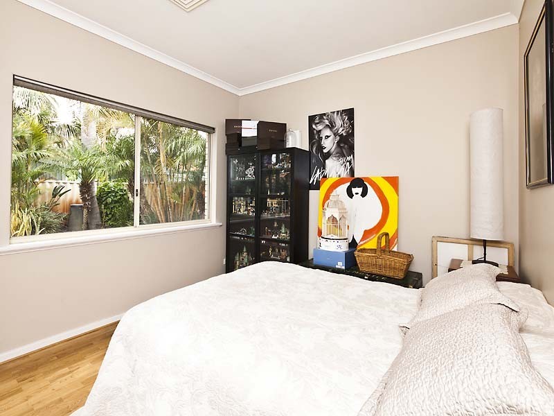 37 Avon Crescent, Viveash WA 6056